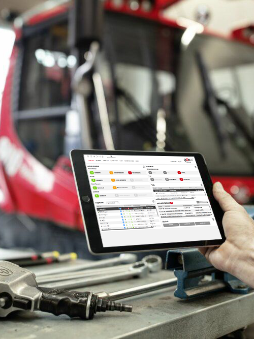 Application of SNOWsat Maintain in the PistenBully workshop