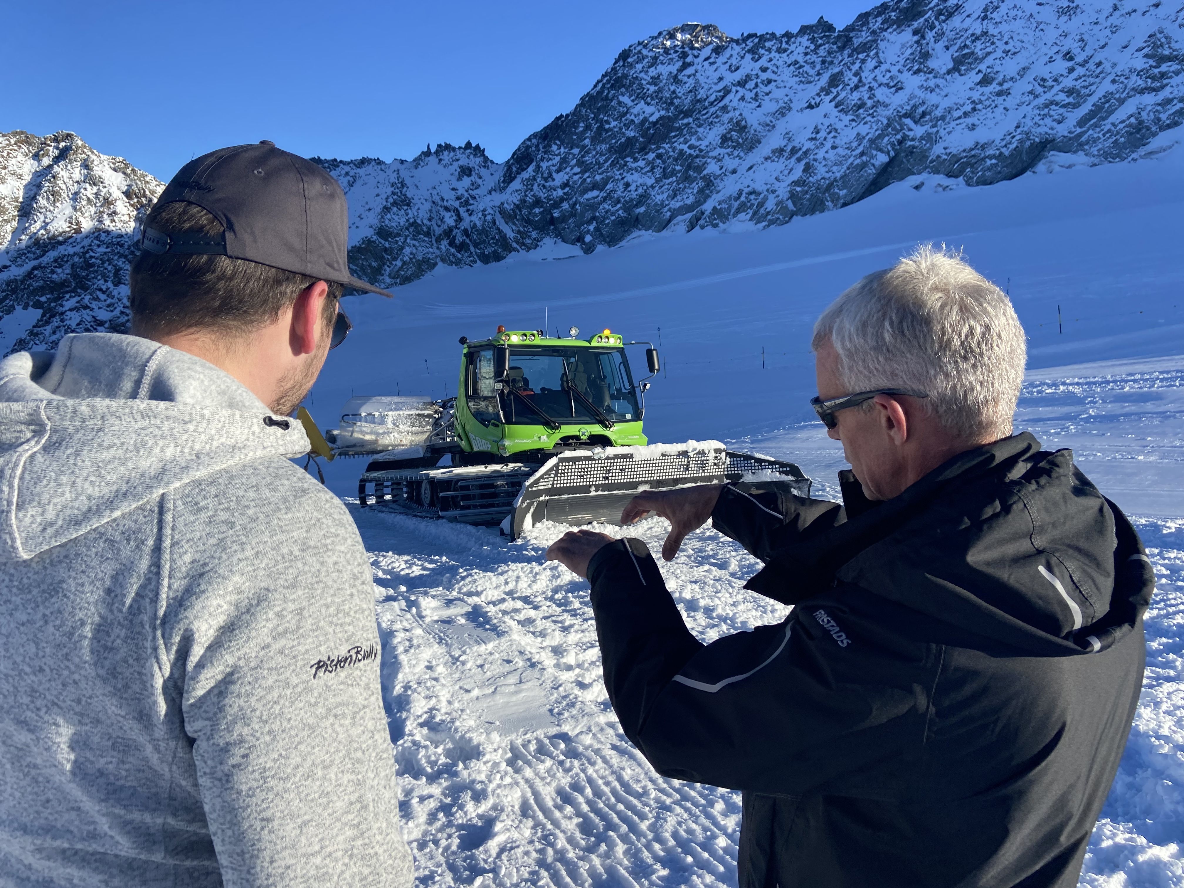 PRO ACADEMY Trainer Andy Lindsey beim Weltcup in Killington