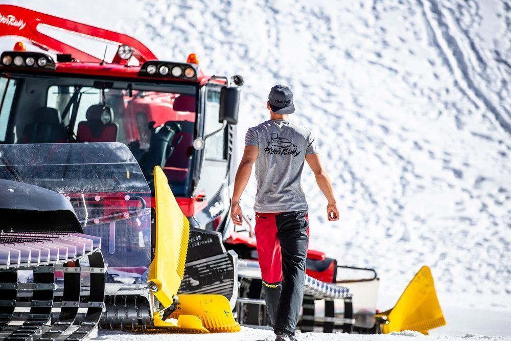 PistenBully driver